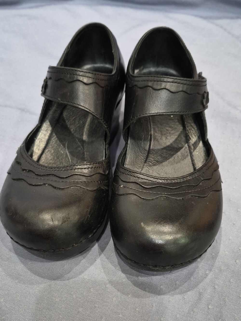 Dansko Harlow Black Mary Jane Clogs Scallops & Flowers Vintage Goth Coquette